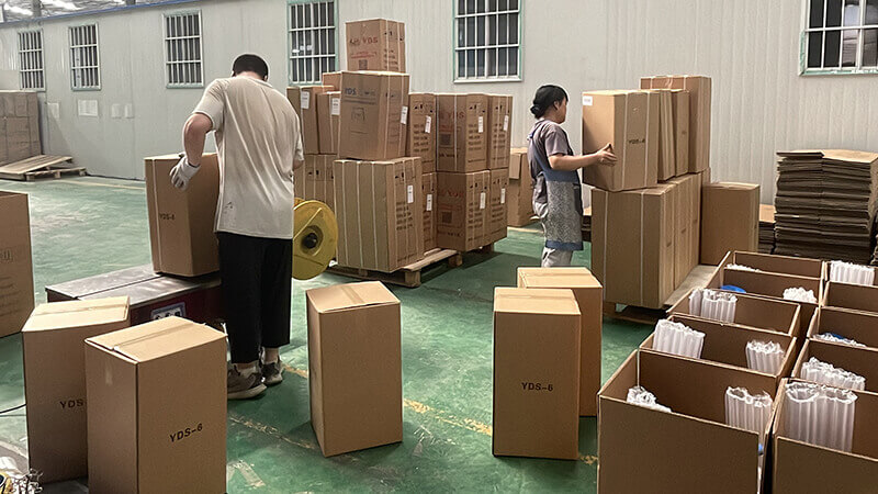 國內發(fā)貨液氮罐打包中，即將發(fā)走